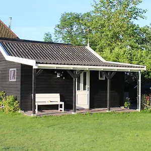 https://bed-and-stay-amsterdam.amsterdamhotelsnl.com